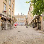Apartament Duplex Lumineux Et Authentique, Vieux-lyon Lyon